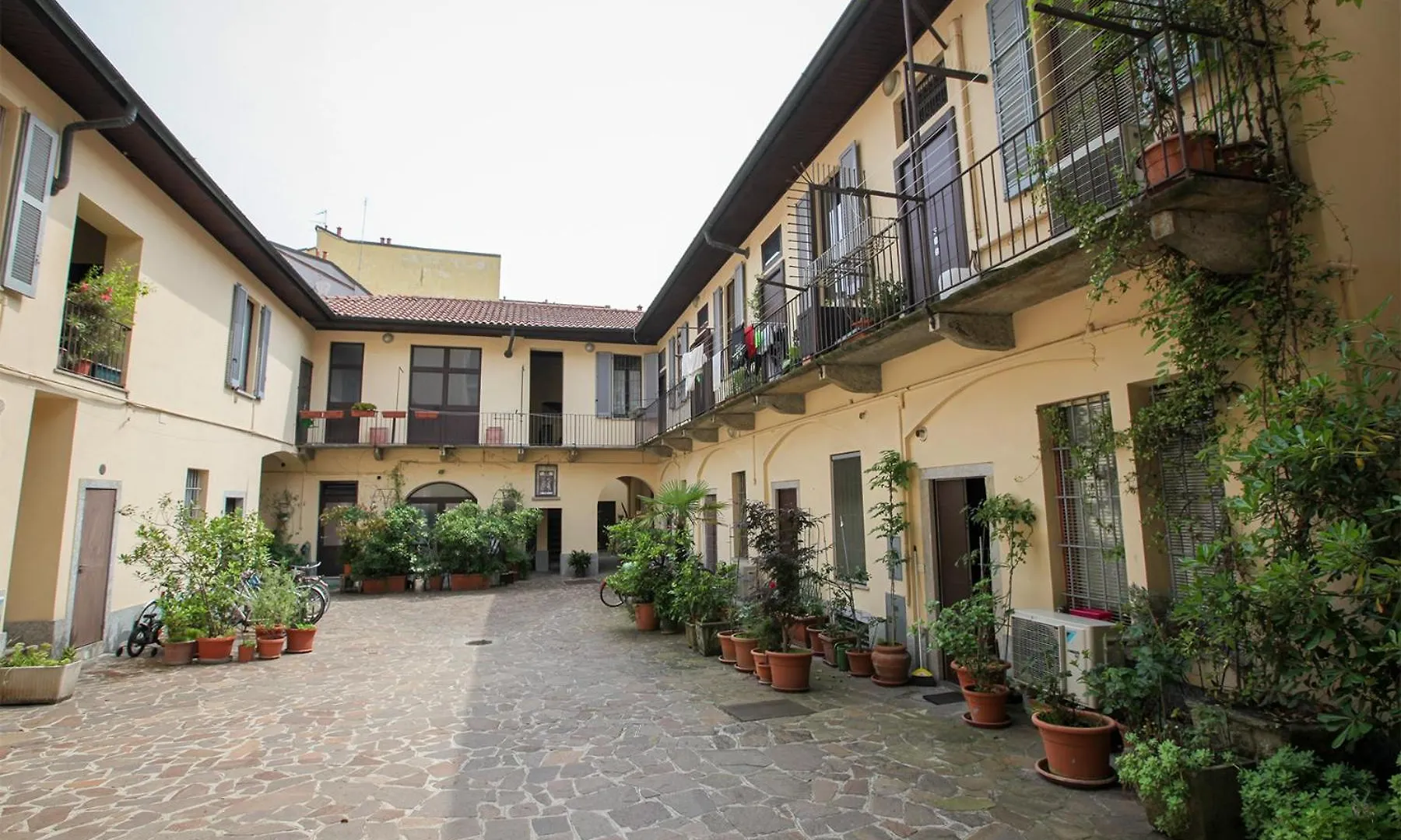 Apartment Hozyhome Loft Altaguardia Milan
